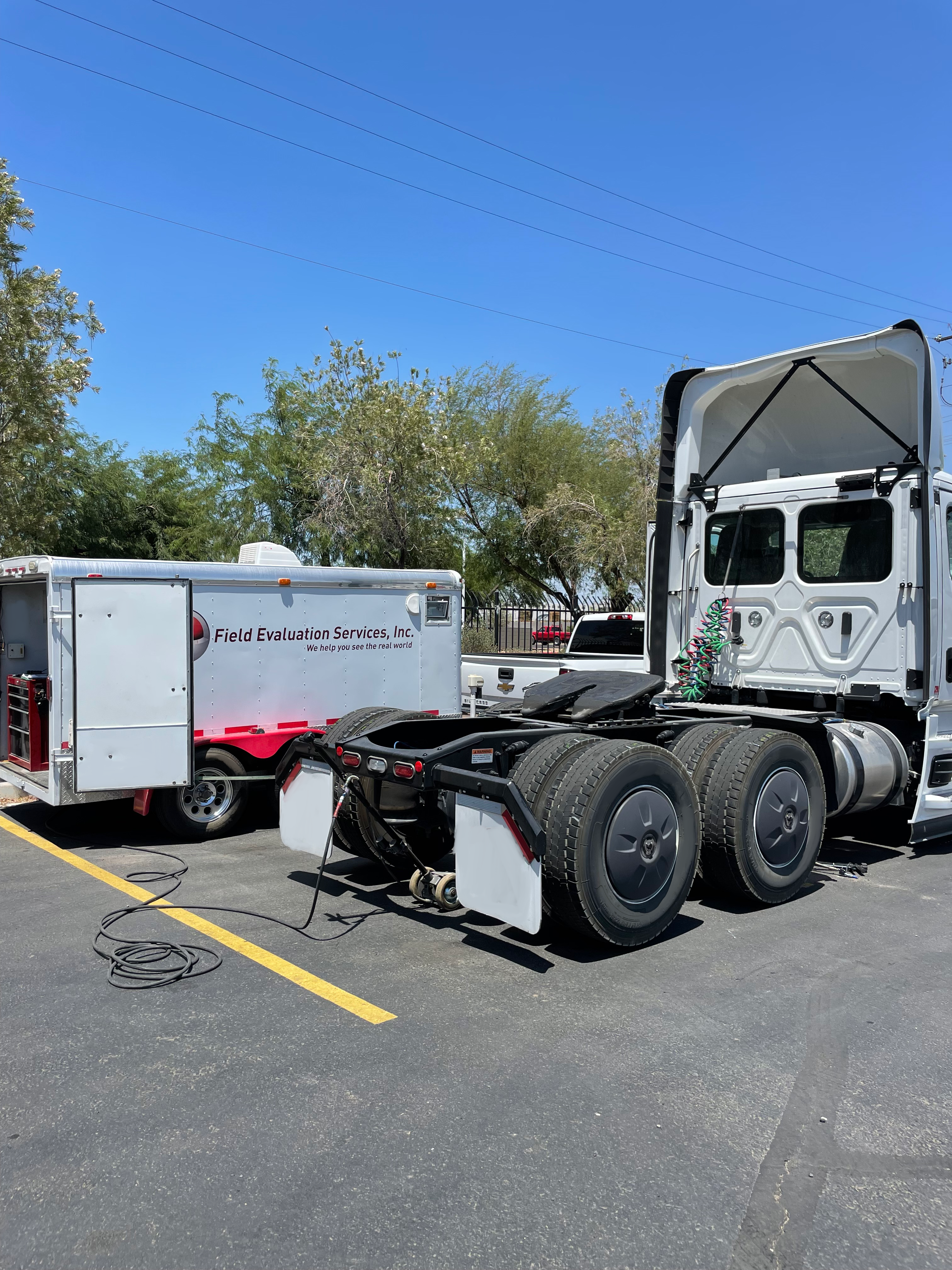 Class 8 TBR tire field testing measurement cycle with Remote Support Unit